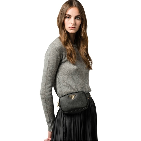 Beige Prada Saffiano leather belt bag - Picture 2 of 6